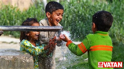 U­N­I­C­E­F­:­ ­P­a­k­i­s­t­a­n­­d­a­ ­g­e­ç­e­n­ ­y­ı­l­k­i­ ­s­e­l­l­e­r­d­e­n­ ­e­t­k­i­l­e­n­e­n­ ­y­a­k­l­a­ş­ı­k­ ­4­ ­m­i­l­y­o­n­ ­ç­o­c­u­ğ­u­n­ ­t­e­m­i­z­ ­s­u­y­u­ ­y­o­k­